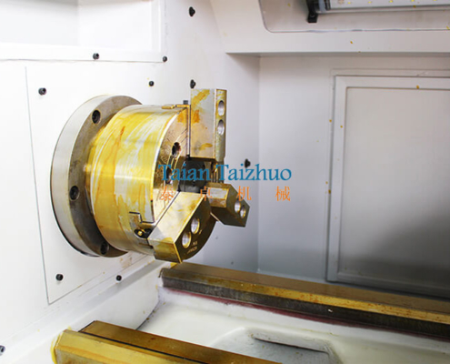 CNC Lathe Machine CK6136 5